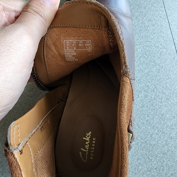 Clarks Maypearl Lilac Ankle Bootie in Dark Tan 8.5 - Picture 6 of 6